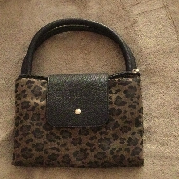 Chico’s foldable Leopard 🐆 shopping Bag Tote nwot - Picture 1 of 2